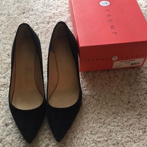 Black Suede Pumps, Slightly Loved!!